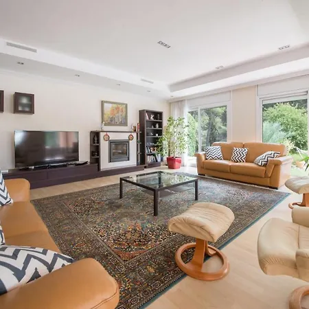 Nin Salou, Tarracohomes Villa *